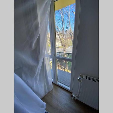 Cozy Apartment In The Business Area Of บูคาเรสต์ ภายนอก รูปภาพ