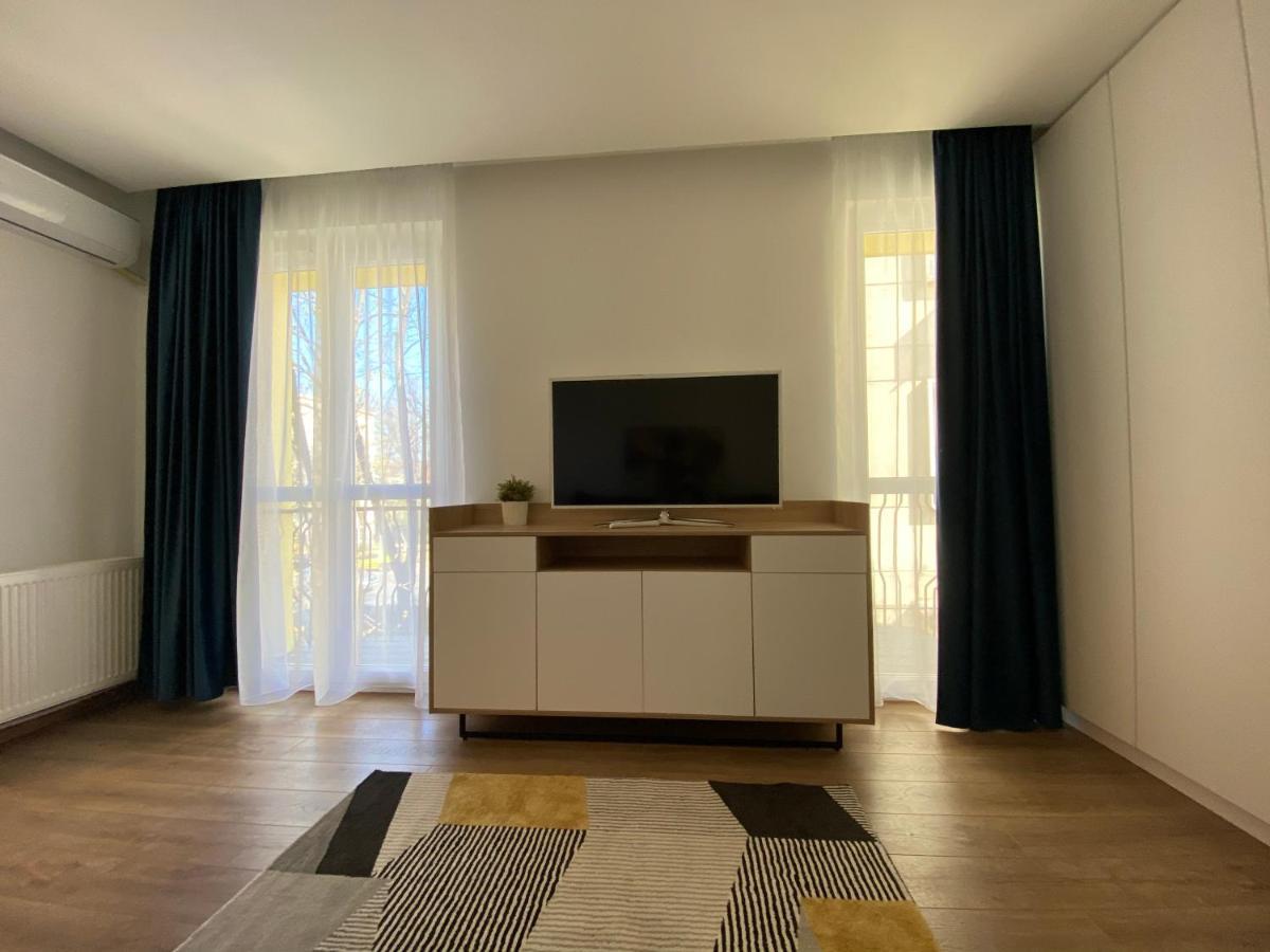 Cozy Apartment In The Business Area Of บูคาเรสต์ ภายนอก รูปภาพ